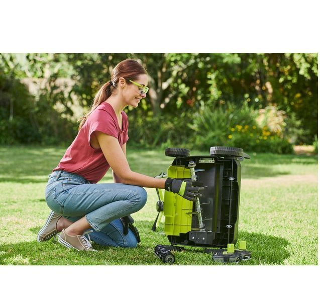 Скарификатор-аэратор бесщеточный аккумуляторный Ryobi RY18SFX35A-240 ONE+ 5133004549 фото