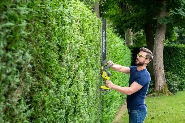 Аккумуляторный кусторез Ryobi RY18HT55A-120 5133004910 фото