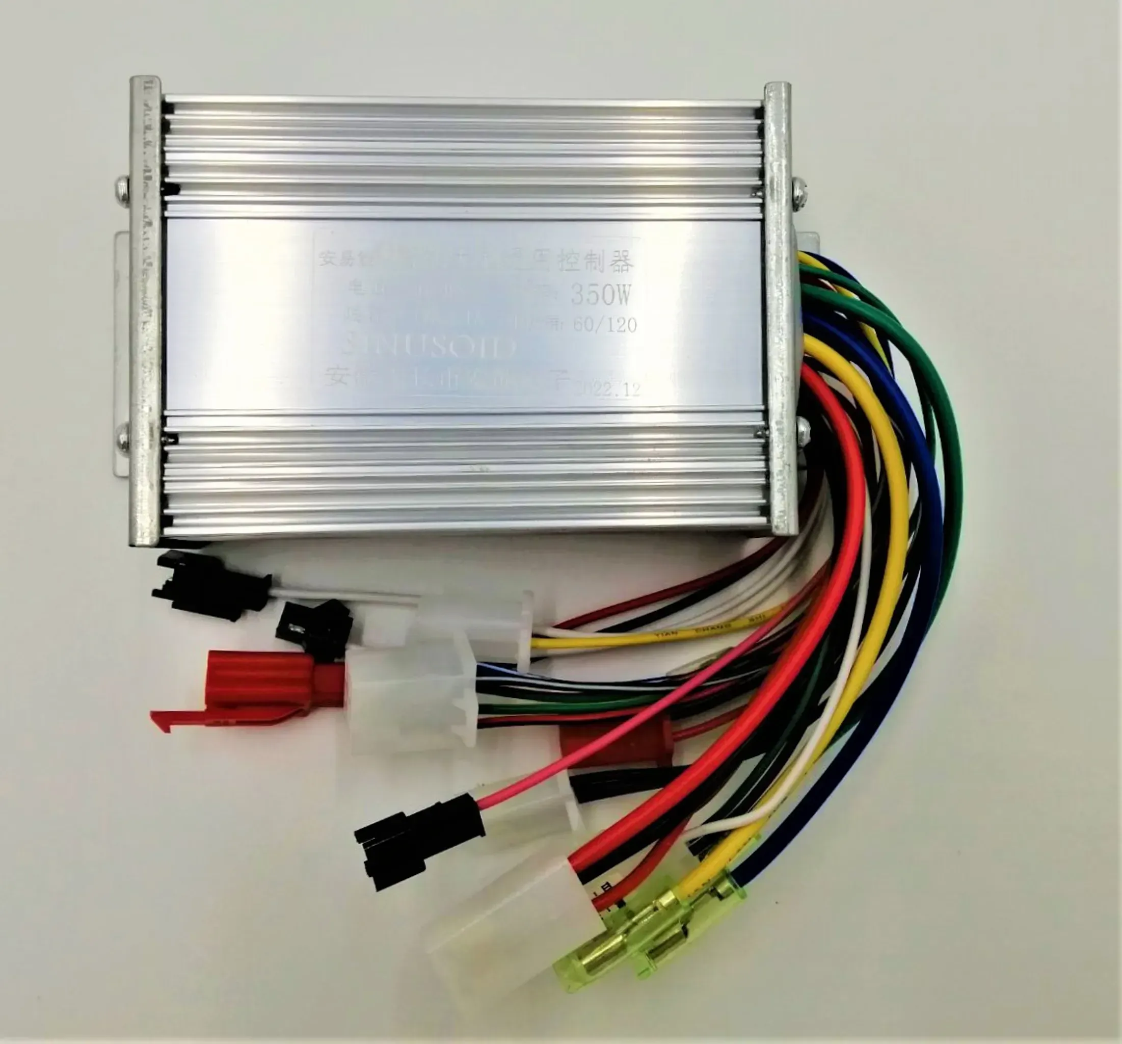 Универсальный синусоидальный контроллер Instrade 36V-48V 350W 17А — купить с доставкой по Украине