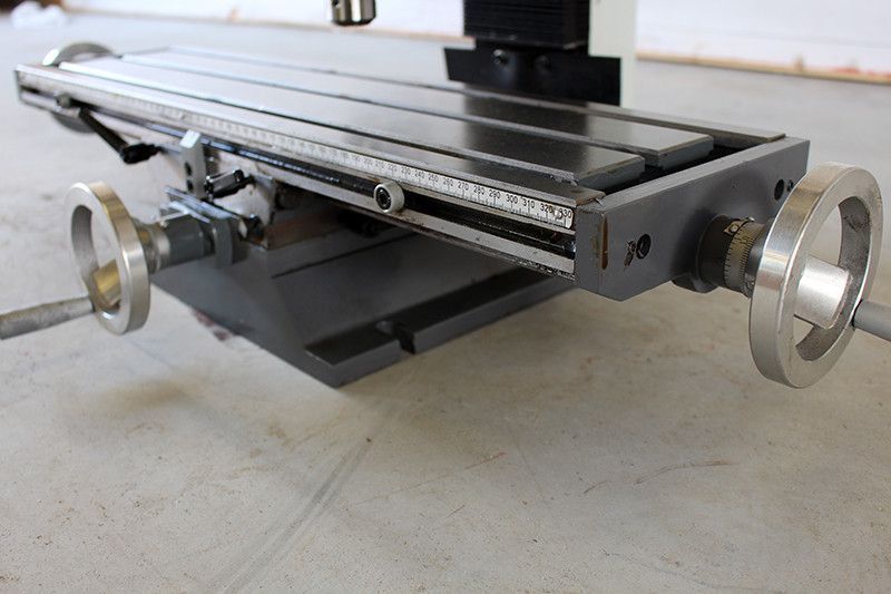 Фрезерный станок CORMAK HK-25L Vario HK-25L Vario фото