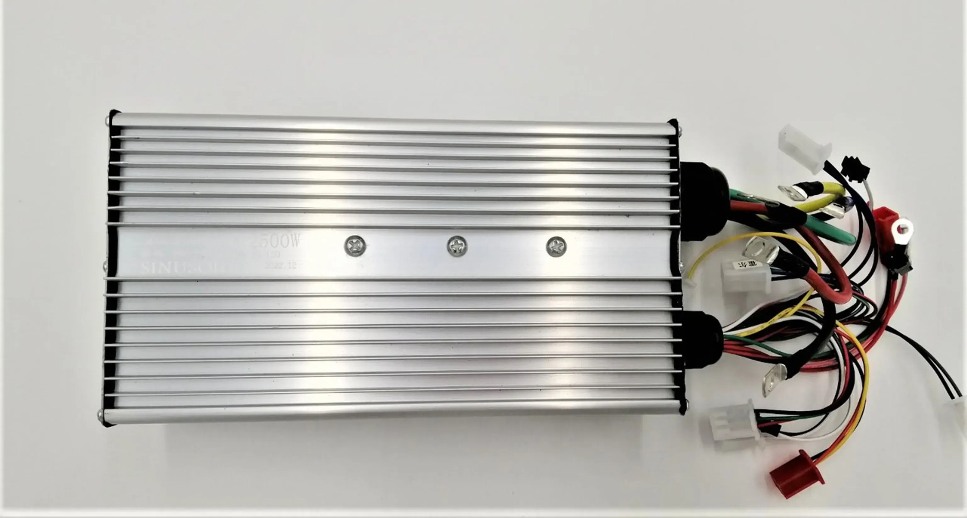 Контроллер универсальный синусоидальный Instrade 48V-60V 2500 W А — купить с доставкой по Украине