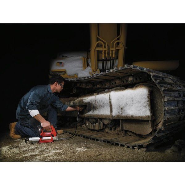 Шприц для змащення MILWAUKEE M12 GG-401B (Li-Ion4А&middot;год) 4933441675 4933441675 фото