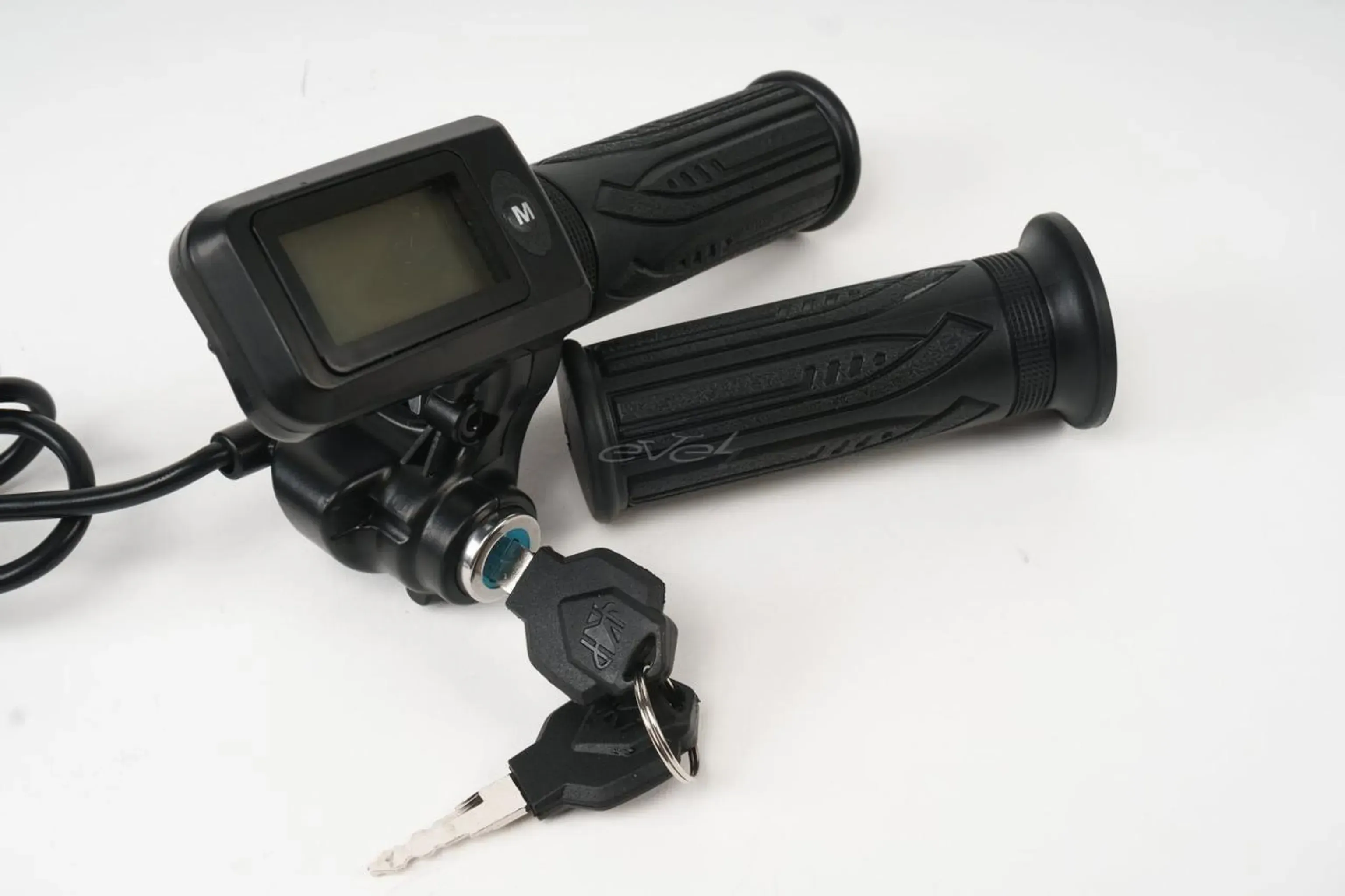 Ручка газу мото LCD -72в з ключем — купити з доставкою по Україні