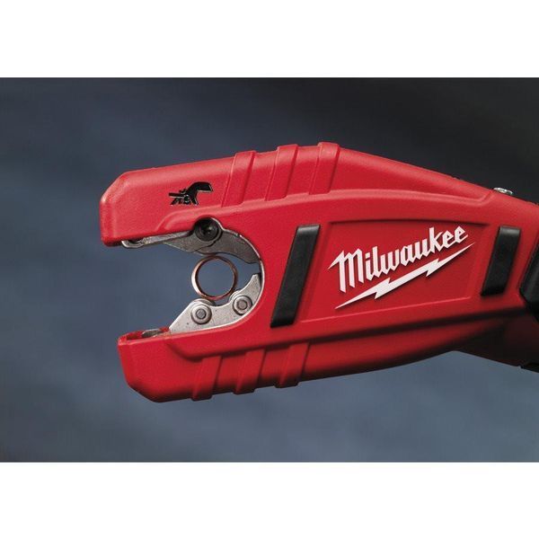 Аккумуляторный труборез MILWAUKEE C12 PC-0 4933411920 фото