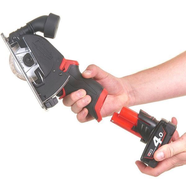 Субкомпактная многофункциональная отрезная машина MILWAUKEE M12 FCOT-422X FUEL&trade; 4933464619 фото