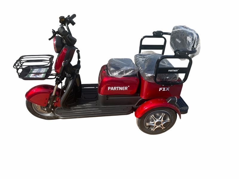 Трехколесный электроскутер Partner Fix (1200W/72V) 099912107 фото